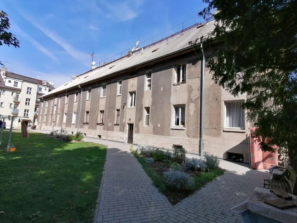 Před realizací Nymburk, V Kolonii 994 a 1016